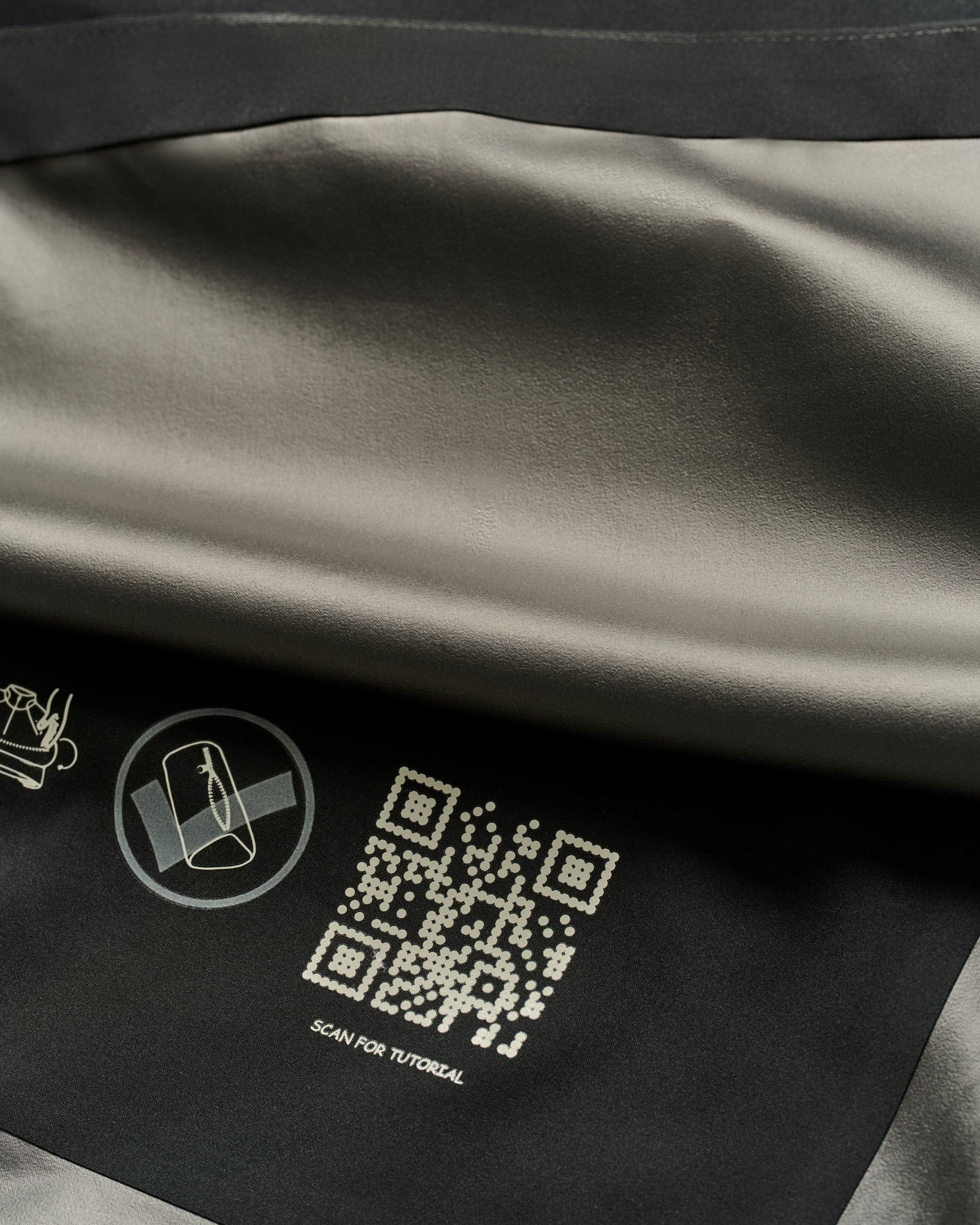 Stealth Stowable Short Sleeve Rain Jacket - Image 11
